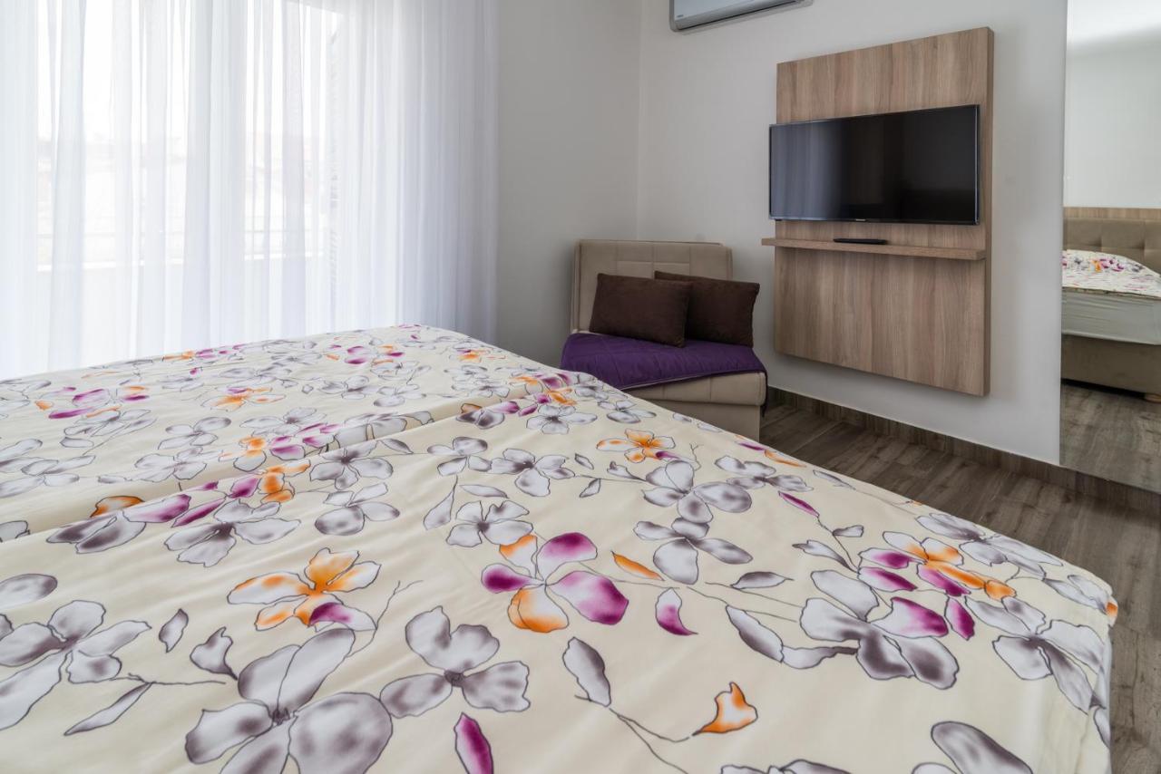 Apartments & Rooms Lavanda Малинска Экстерьер фото